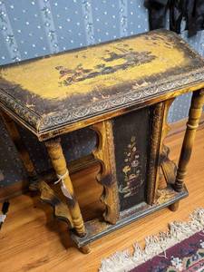 lot 338 image: Antique Asian Side Table