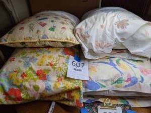 lot 607 image: Four Retro Pillows