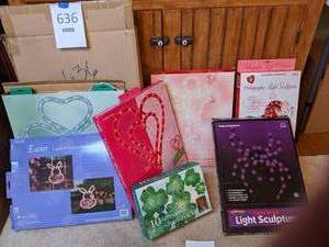 lot 637 image: Variety of Lighted Holiday Decor