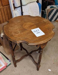 lot 647 image: Vintage Round Side Table