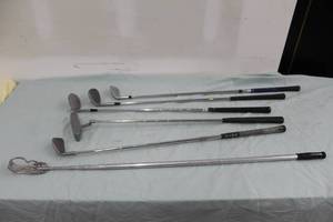 lot 39 image: Lot of (5) Golf Clubs - The Reaction by Par Ace Putter, Ping S, Dunlop Bite Wedge 1, Alien2 Pro Series 1, Rac P, Ajax Scoopin Rake Ball Grabber