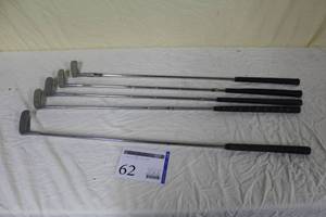 lot 62 image: Lot of (5) Golf Putters - Wilson Tour Special I, Wilson Staff 8813, Wilson 8802, Ben Crenshaw Cleveland, Wilson Original 600