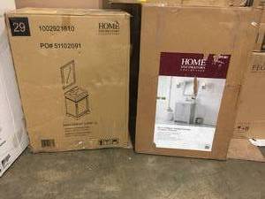 lot 22 image: ASSORTED PALLET WITH BATHROOM ITEMS SEE PICS