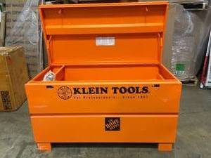 lot 21 image: KLEIN JOBSITE 48 STEEL BOX SEE PICS