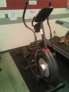 Schwinn 430 Elliptical Stepper  Glider. On-board computer Great at home