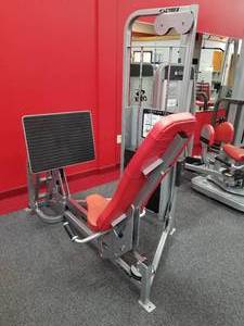 lot 9 image: Cybex Seated Leg Press 4860-90