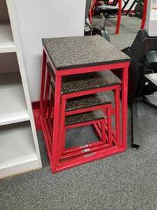 lot 33 image: Power Systems 4-piece Variated Steps