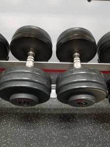 lot 77 image: Lot of (2) GPI Dumbbells 60lb.