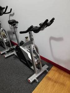 lot 87 image: Diamondback Indoor Cycle Trainer 510Ic with Spare Podium Console (new in box)