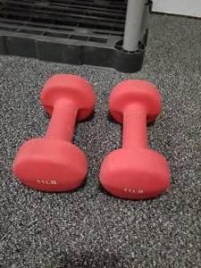 lot 93 image: Lot of (2) Neoprene Hex Dumbbell 11lb.
