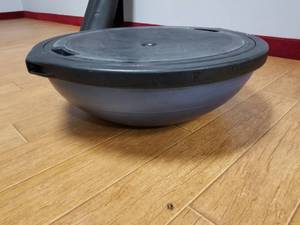 lot 106 image: Bosu Pro Balance Trainer