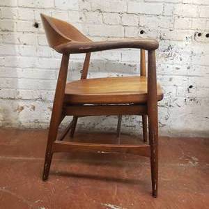 lot 102 image: Mid-Century Armchairs by Johnson Chair Co.