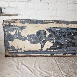 lot 164 image: Antique Architectural Tin Molding