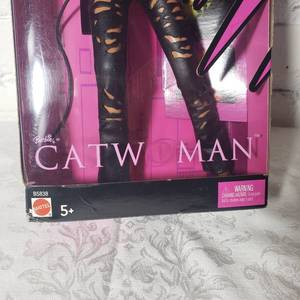 lot 221 image: Mattel BARBIE  Halley Berry CATWOMAN B5838  NRFB