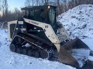 lot 1 image: Terex R265T All-Terrain Skid-Loader