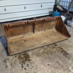 6 Skidloader Bucket