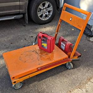 Electric  Hydraulic Lift Table - 12V