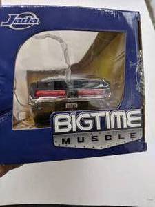lot 31 image: Big Time Muscle John Force 1967 Ford Mustang Shelby GT-500 124 Car Model