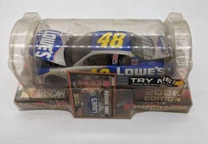 lot 34 image: 2002 Jimmie Johnson Racing Champions Chase the Race Diecast Replica Car