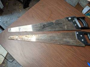 lot 334 image: (2) Handsaws
