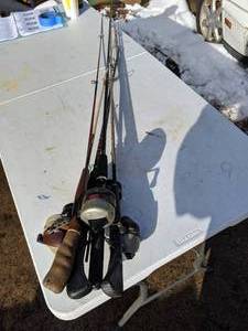 lot 120 image: (5) Rod and Reel Combos