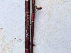 lot 121 image: (6) Fishing Rods