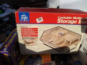 lot 125 image: Computer Games, Software and Accessories