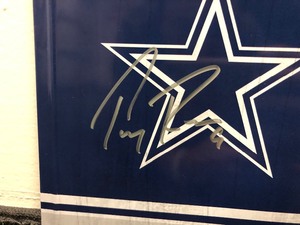 lot 350 image: Tony Romo Autographed Dallas Cowboys NFL Metal Sign