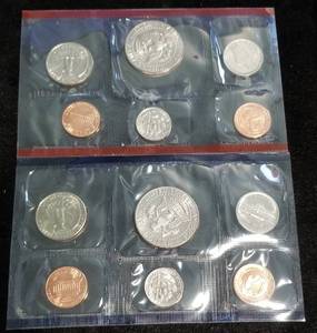1985 US MINT SET IN ORIGINAL PACKAGING