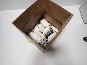 lot 16 image: lot of apple mice. 13 total. 