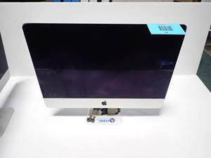 lot 28 image: iMac 14,1 A1418  8GB DDR3 MEM  No HD