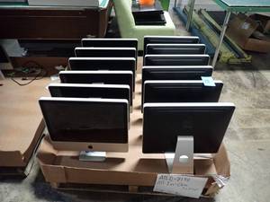 lot 38 image: 12 iMacs, SPECS IN DESCRIPTION 