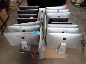 lot 40 image: 19 test failed iMacs, SPECS IN DESCRIPTION, SPECS NOT AVAILABLE FOR ALL UNITS, IF INTERESTED IN ALL SPECS PLEASE CALL TO SET UP AN INSPECTION