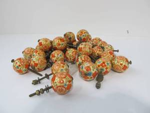 lot 70 image: Large Lot of Hand Painted Wooden DrawerCabinet Pulls