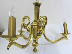 lot 54 image: Very Cool Vintage Solid Brass Rams Head Hanging Chandelier Lamp