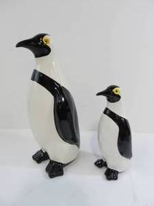 lot 183 image: Large & Smaller Ceramic Penguins