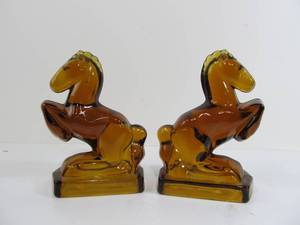 lot 188 image: Mid Century Amber Glass Rearing Stallion Horse Bookends