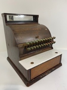 lot 204 image: Nice Antique NATIONAL Cash Register