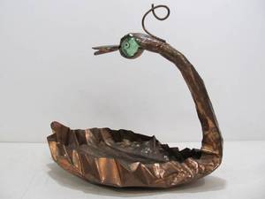 lot 33 image: Copper Garden Basket Bird Statue