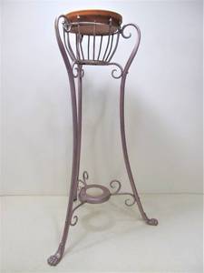 lot 98 image: Vintage Painted Solid Brass Clawfoot Plant Stand