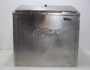 lot 144 image: Vintage Embossed COCA COLA Soda Fountain Dispenser
