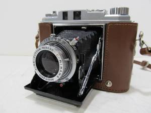 lot 171 image: Vintage MIHAMA Model 1 Film Camera wLeather Case
