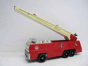 lot 72 image: Vintage TONKA Aerial Fire Truck