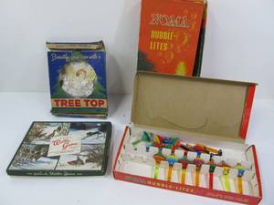 lot 260 image: Group of Vintage Christmas Treetop Angel Bubble Lights & Christmas Cards