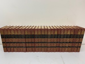 lot 277 image: Complete Set of Vintage Universal Standard Encyclopedias