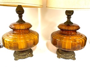 lot 281 image: LARGE Pair of Vintage Mid Century Amber Glass Table Lamps