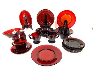 lot 329 image: Complete Place Settings for 4 Vintage Ruby Red Dishes