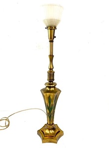 lot 342 image: Very Nice Large Vintage 1950s Signed REMBRANDT Table Lamp