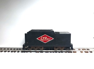 lot 1 image: Fantastic LARGE Vintage Solid Brass Locomotive Train Car wTrack
