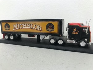lot 17 image: Michelob Beer Collectable Miniature Semi-Truck w Stand